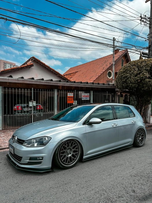Golf Highline TSI - Anúncios para Alta performance
